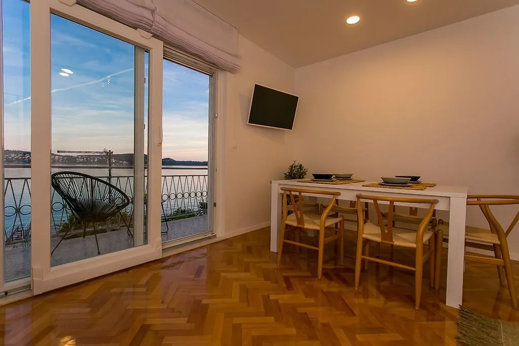 Apartments Sea Trogir 0*,