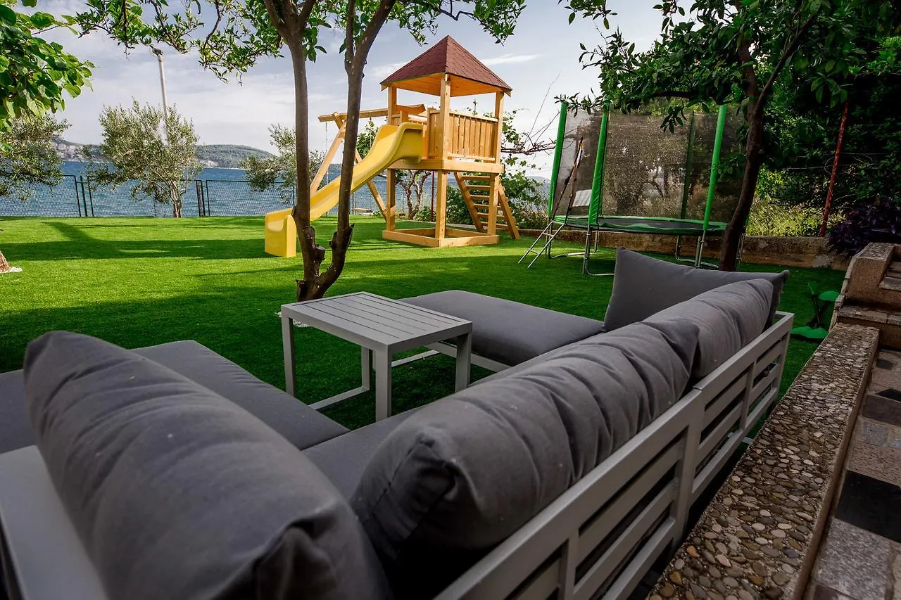 Apartments Sea Trogir