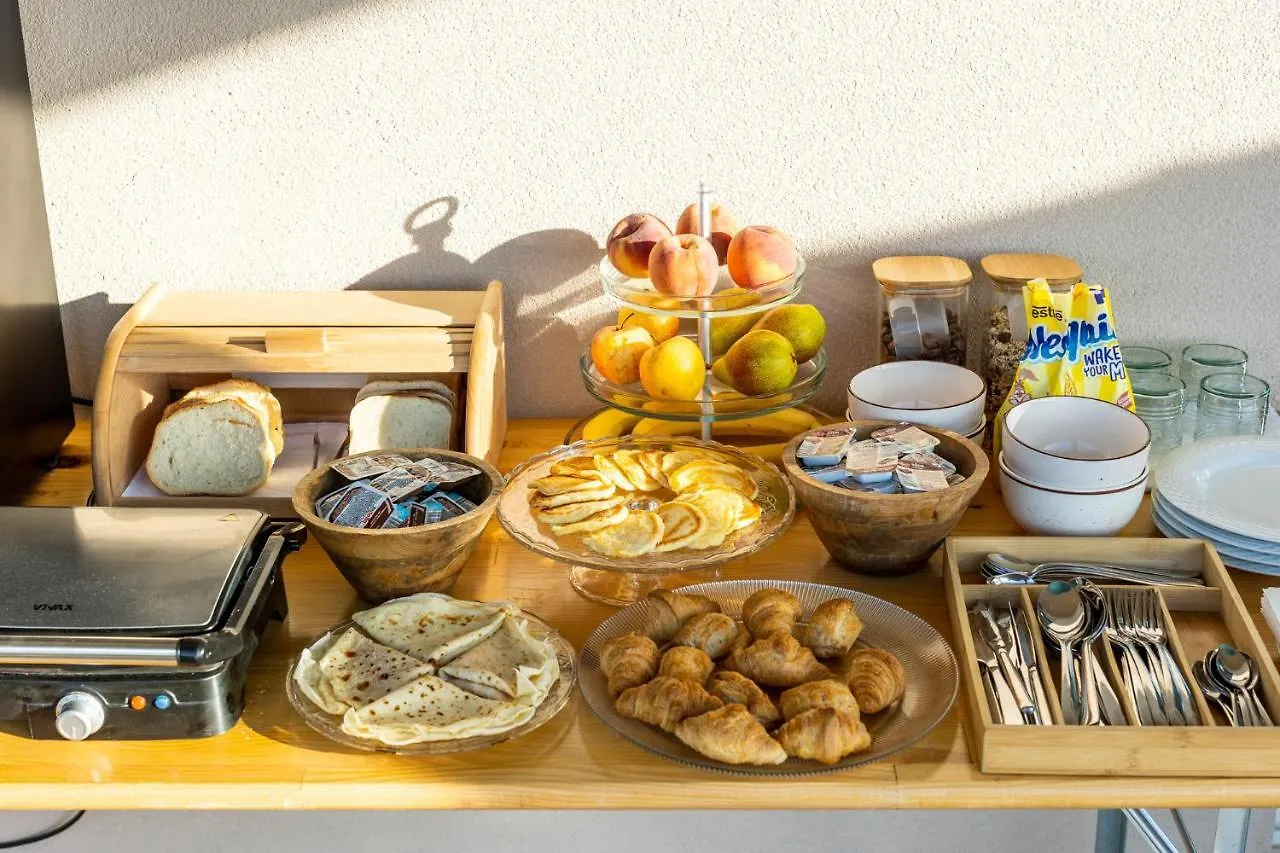 Apartments Sea Trogir 0*,
