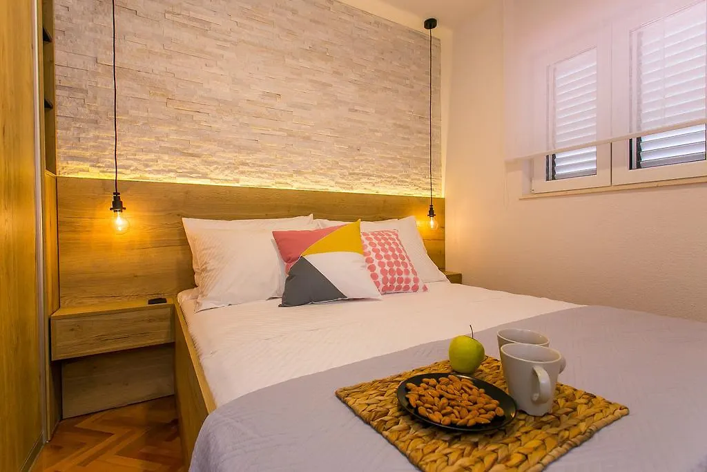 Apartments Sea Trogir
